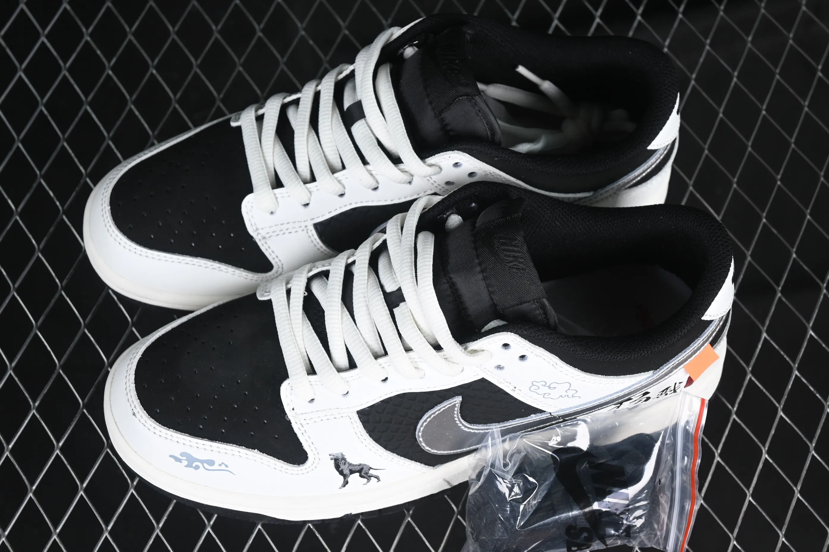 All Categories Nk SB Dunk Series Nk SB Dunk Low Low-top sneakers Nk SB Dunk Low Black Myth Game Theme Yang Jian Low-top casual sneakers DV2433-100